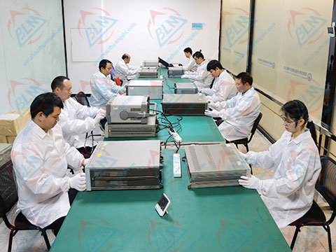 无线电午夜精品一区二区三区在线视频图片