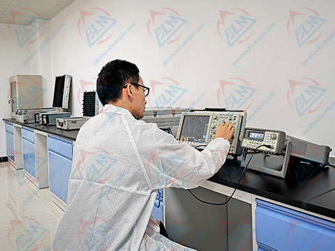 电磁午夜精品一区二区三区在线视频图片